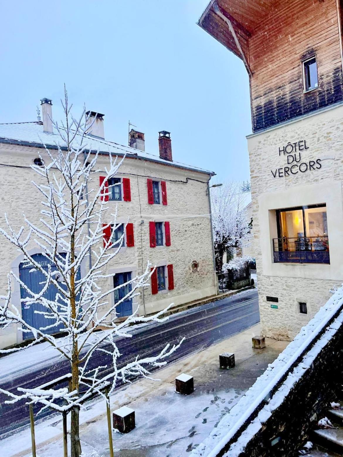 Restaurant Hotel Du Vercors Saint-Martin-en-Vercors Esterno foto
